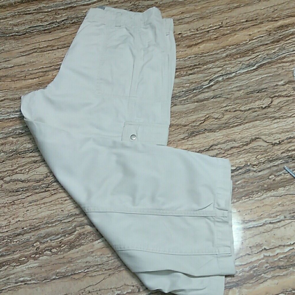 Chicos ladies capri pants